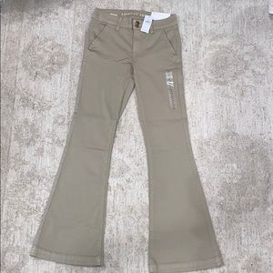 American Eagle girls short khaki pants